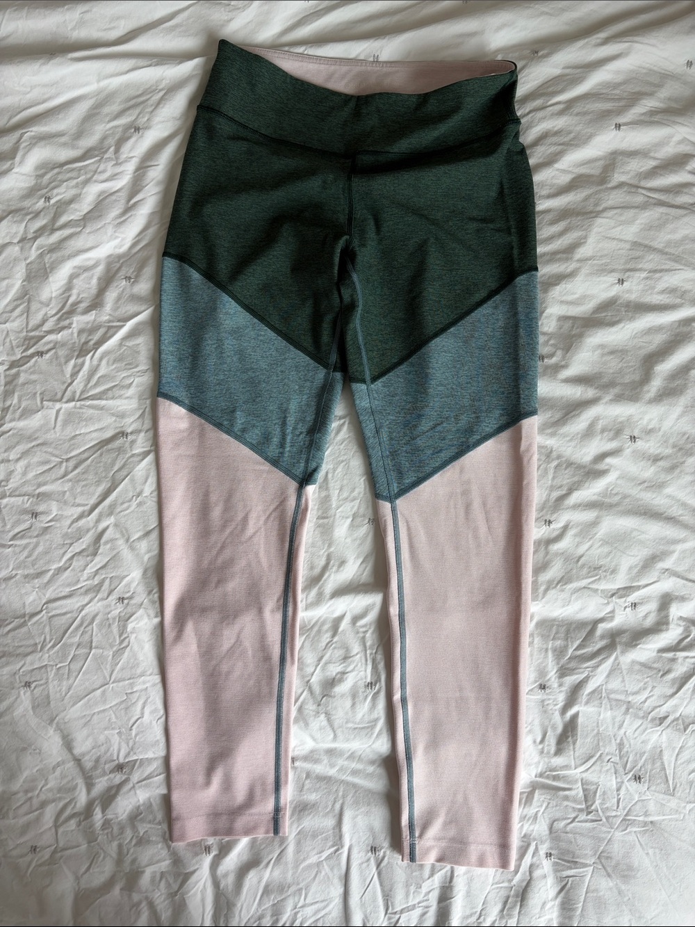 Outdoor Voices Colorblock Leggings in Dark Green, Heather Blue & Light Pink